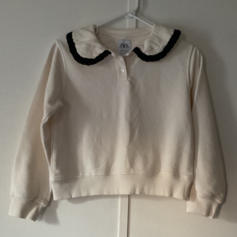 Zara Kids Cream Sweatshirt with Black Collar